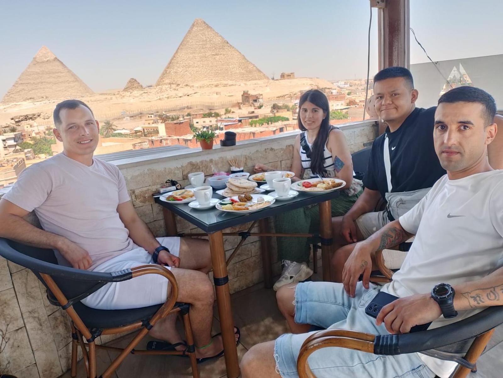 Imhotep Pyramids View Inn Kafrat al Jabal Экстерьер фото